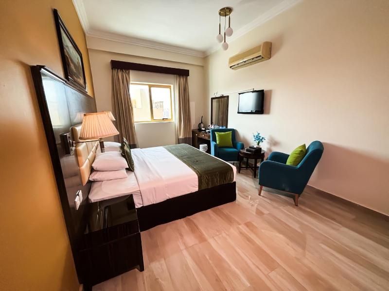 Superior Double Room image 2