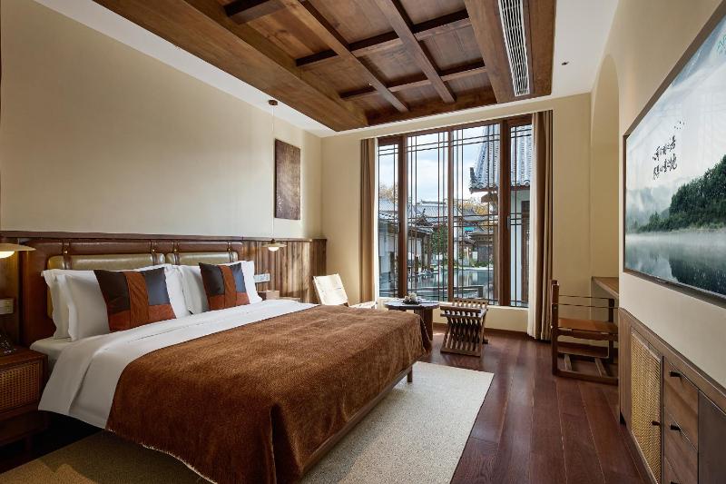 ARULA J Hotel - image 23