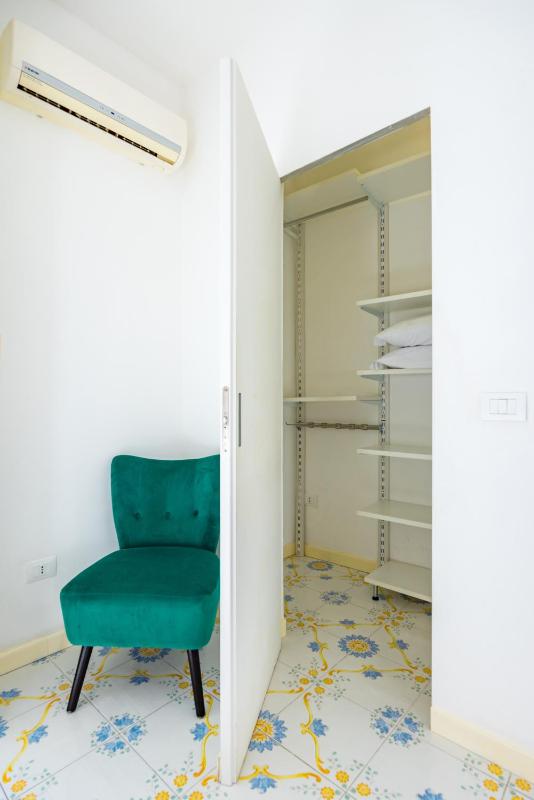 Palazzo Loffredo by NapoliApartments - image 11