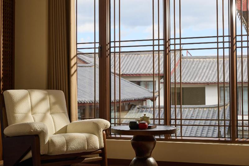 ARULA J Hotel - image 12