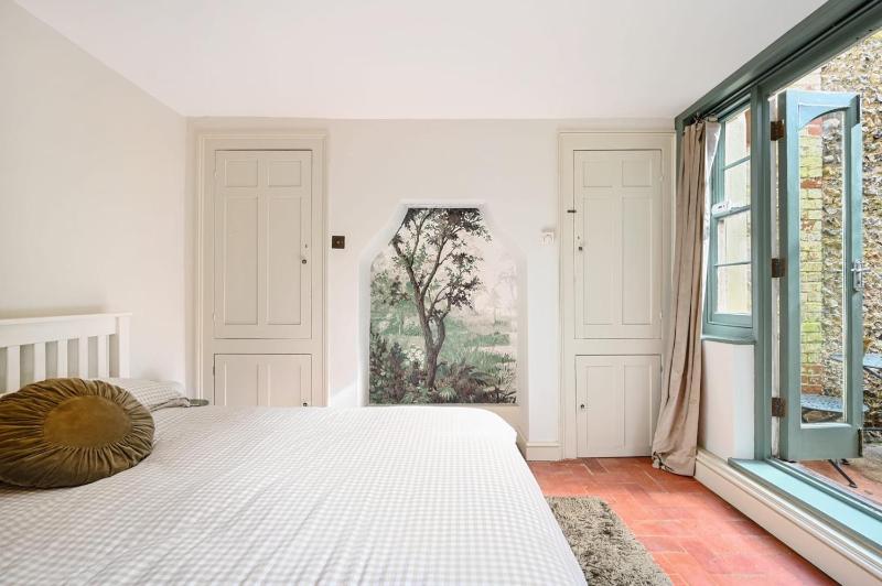 Host & Stay - Hanover Rest - image 18