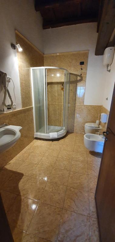Standard Quadruple Room image 2