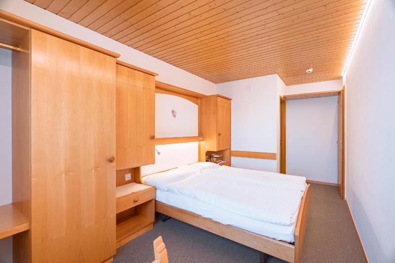 Double Room image 3