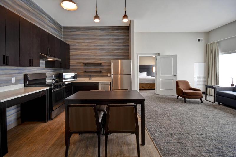 2 Bedroom Suite image 1
