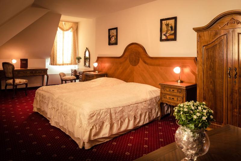 Budget Double or Twin Room image 4