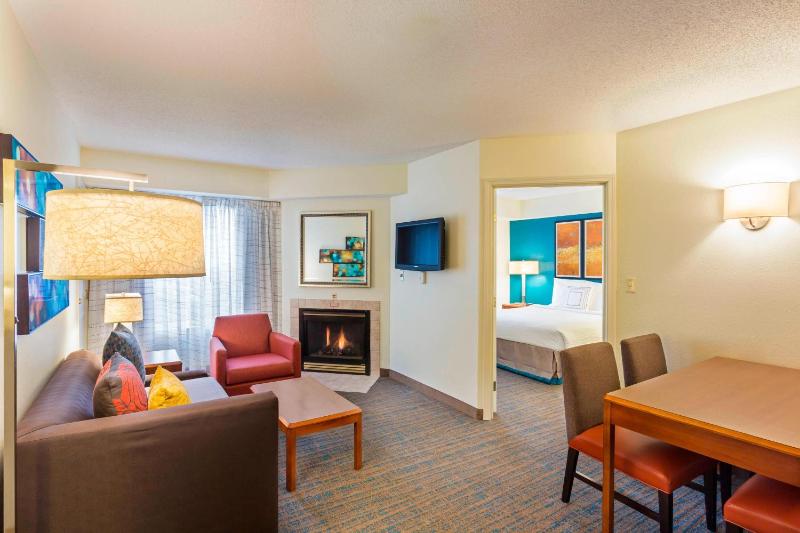 Two-Bedroom Suite image 1