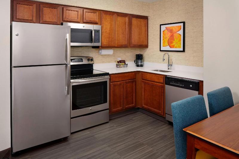 2 Bedroom Larger Suite image 2
