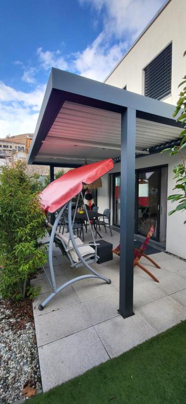 Apartment with Garden View image 4