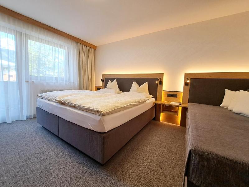 Superior One-Bedroom Apartment with Balcony image 1