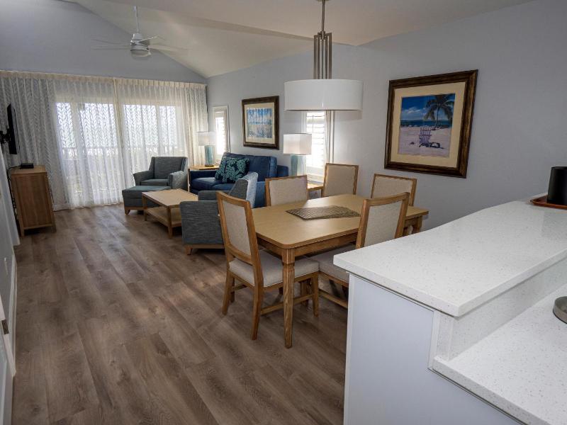 Shell Island Beach Club - image 5