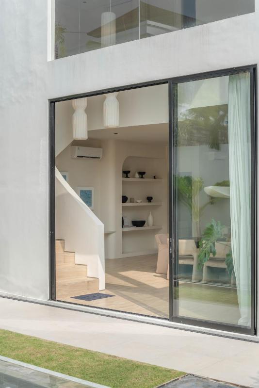 Villa Kiyoji: Brand New Minimalistic 3BR in Umalas - image 32