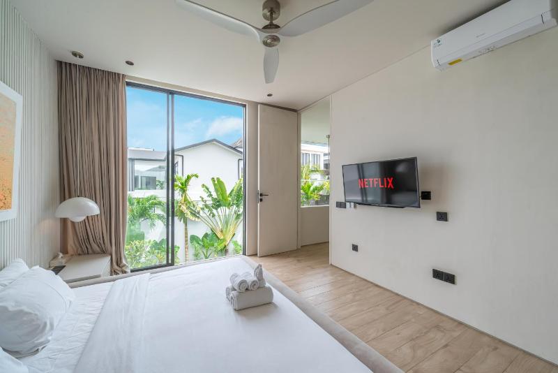 Villa Kiyoji: Brand New Minimalistic 3BR in Umalas - image 36