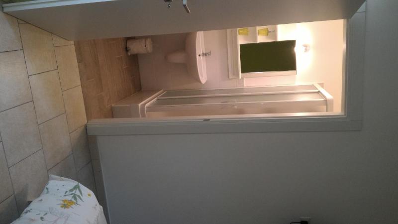 Triple Room with Private Bathroom image 2
