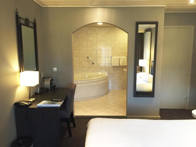 Suite image 3