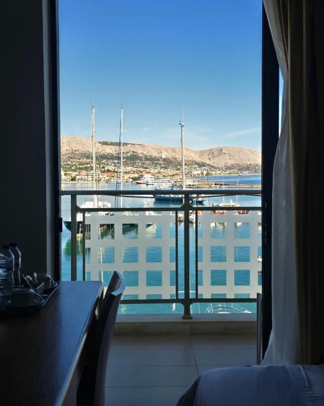 Superior Room with Port View image 1