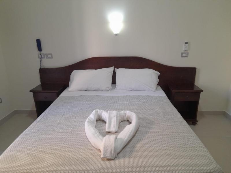 Standard Double Room image 1