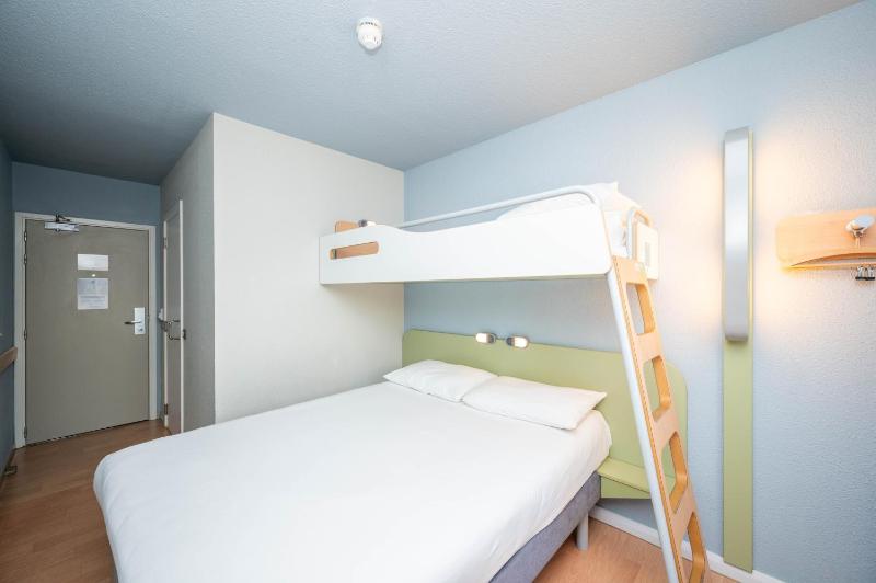 Triple Room image 2