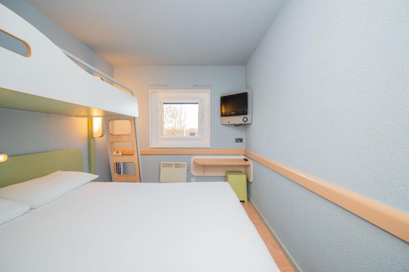 Triple Room image 3