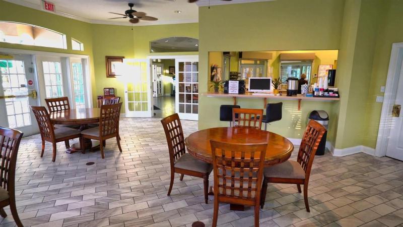 5-Star Orlando Townhome 6423 - Resort Amenities Near Disney - image 4
