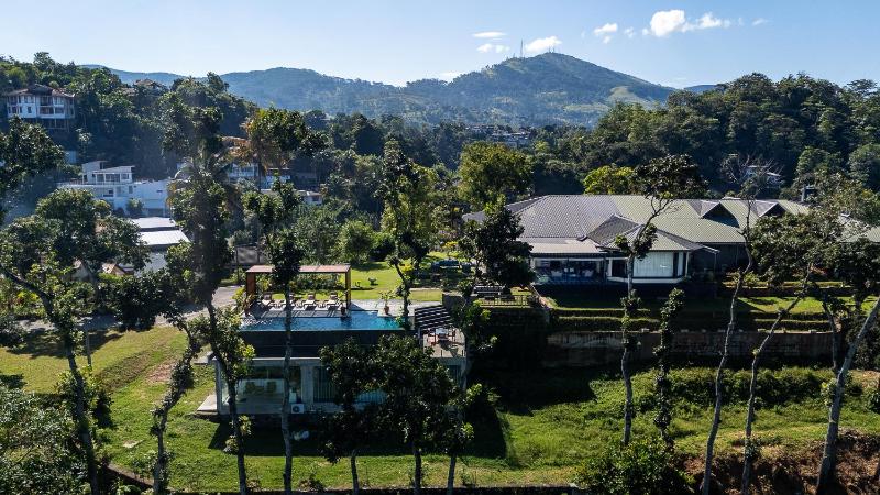 Riverdale Bungalow - Kandy's Most Breathtaking View - image 2