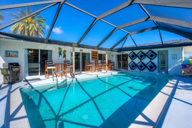 Cape Coral Villa 1002: Private Pool Canal Access - image 1