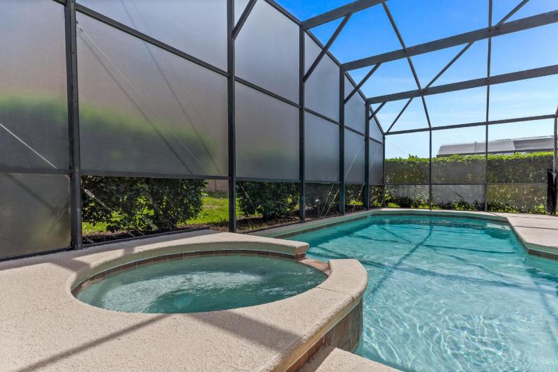 Luxury Villa with private Pool Emerald Island Resort Orlando Villa 5074 - image 3