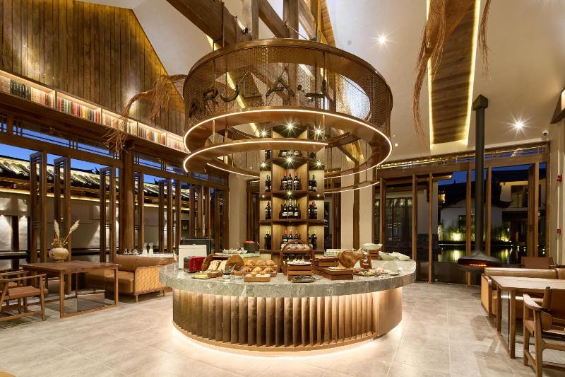 ARULA J Hotel - image 3