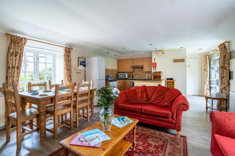Holiday Home image 2