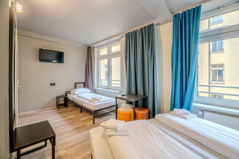 Triple Room image 4