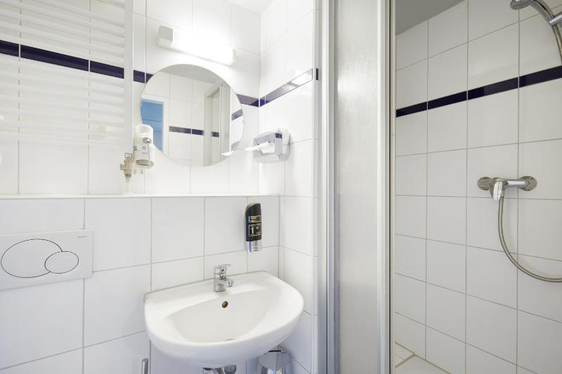 Single Room image 1