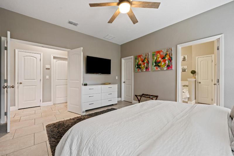 Beautiful 5 Star Villa with Private Pool on the Prestigious Solterra Resort Orlando Villa 5720 - image 2