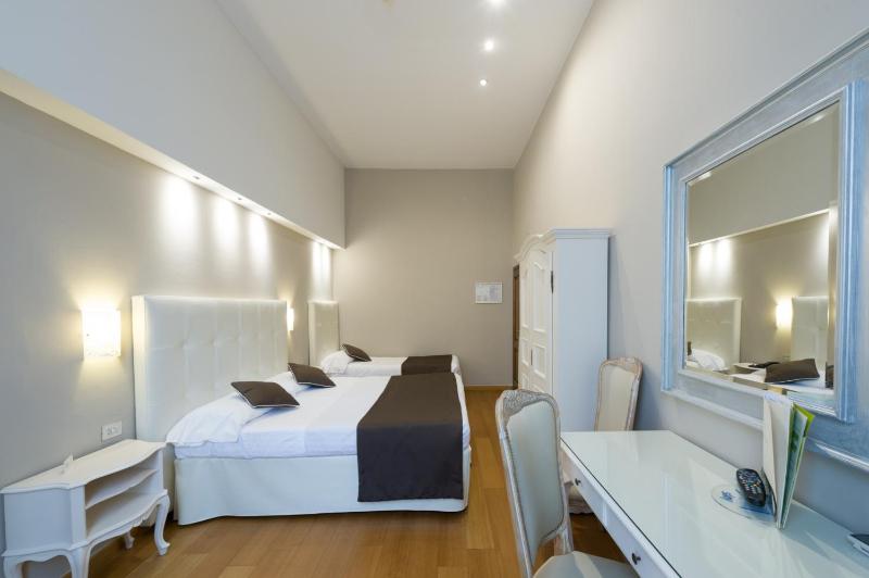 Triple Room image 1