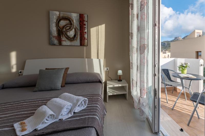 BluSide Home & Suite - image 13