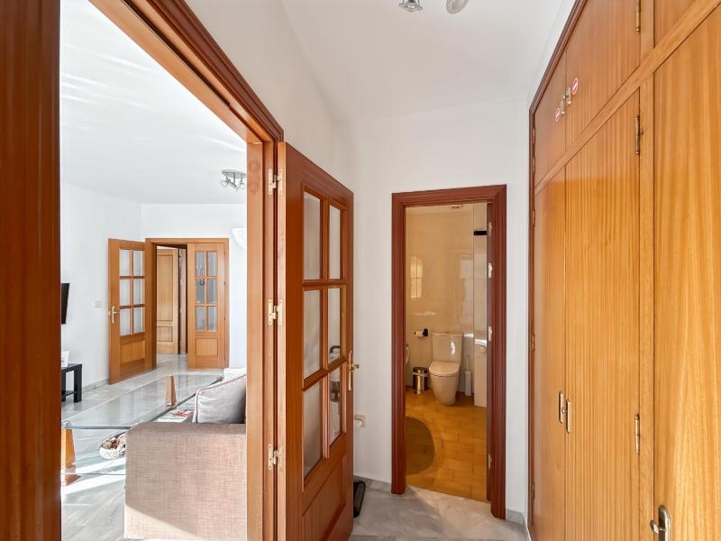 Exclusive Malaga Apartments with Cathedral Views and Auto Check-in - image 6