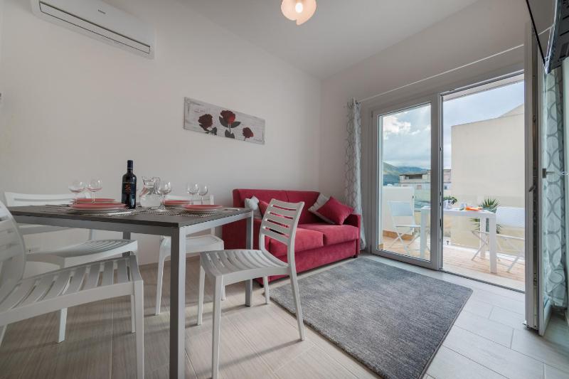BluSide Home & Suite - image 31