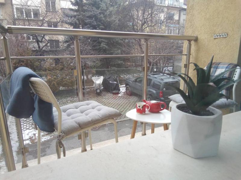 Apartment image 3