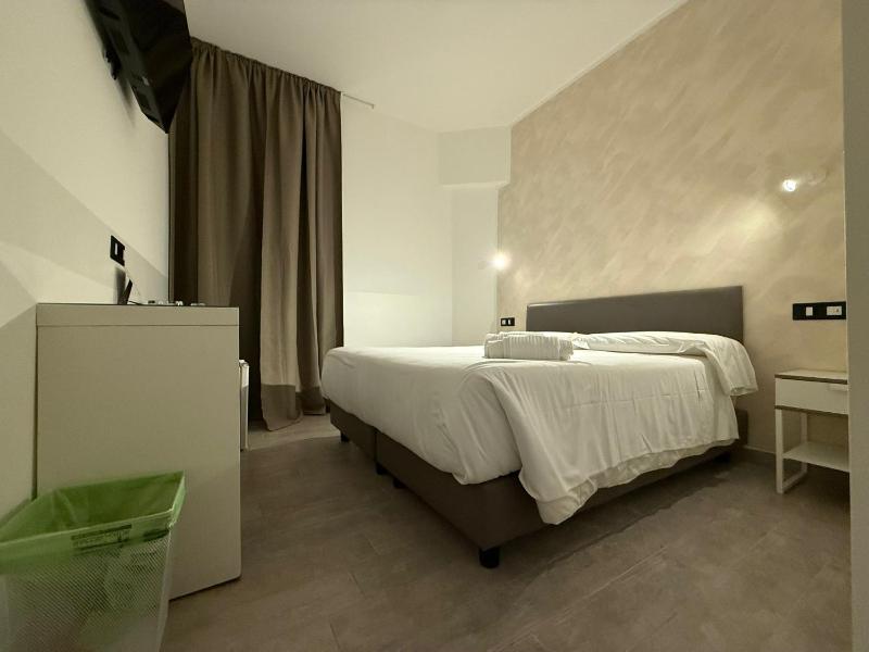 Budget Double or Twin Room image 4