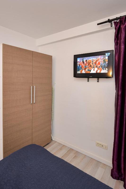 Apartment with Balcony image 4