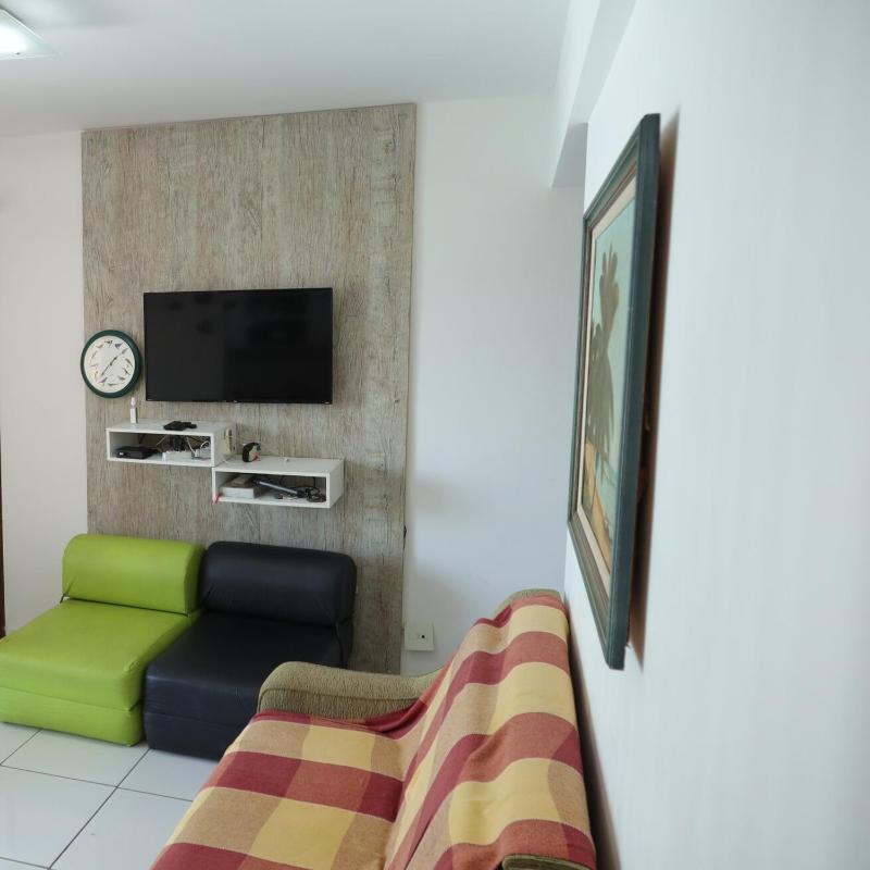 Loft c varanda e localizacao ideal a 650m da praia - image 11