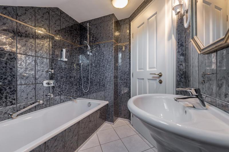 Double Room - Residence (Annex) image 4