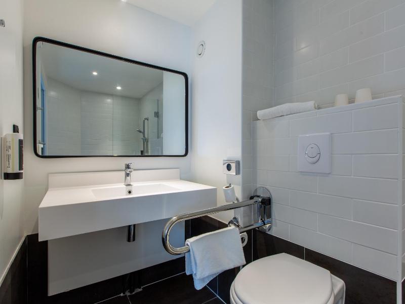 Double Room - Disability Access image 2