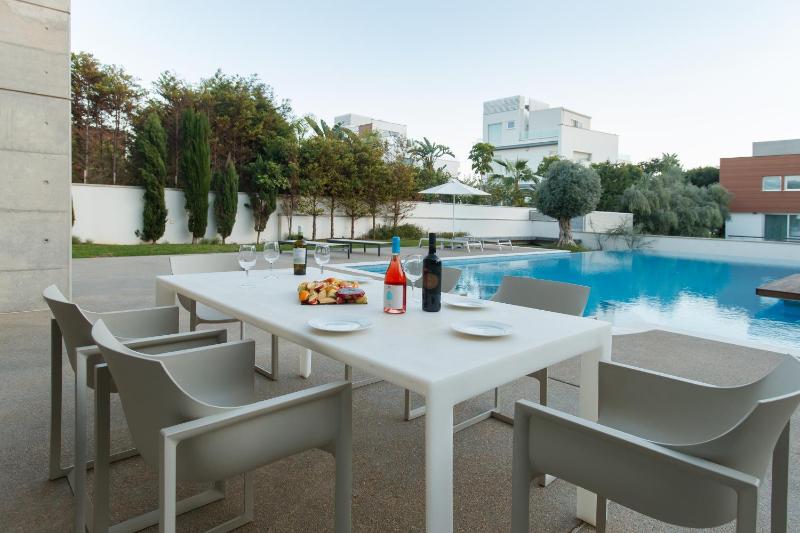 Vivo Mare Beachfront Villas - Emerald - image 15