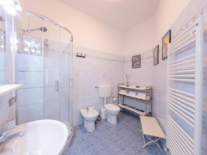 Superior Double Room image 3