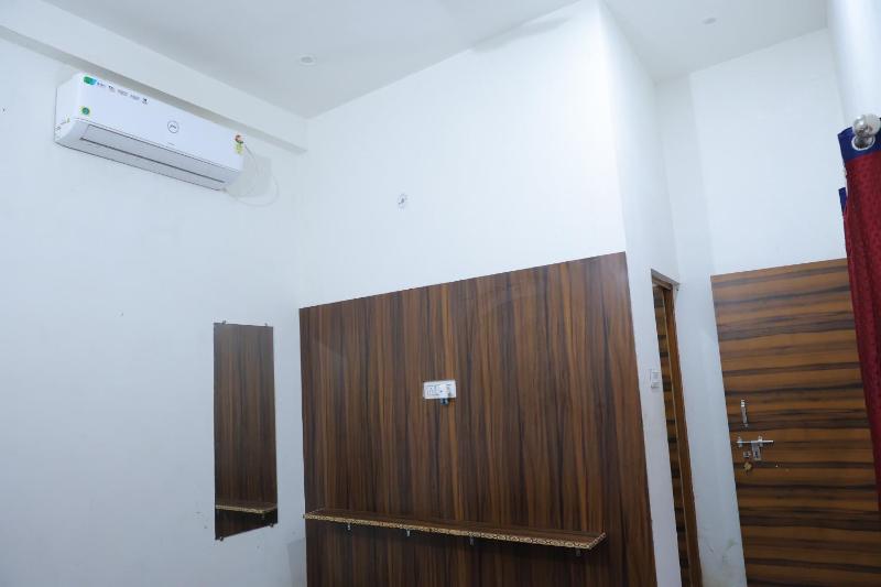 Bhawna Guest House - image 49