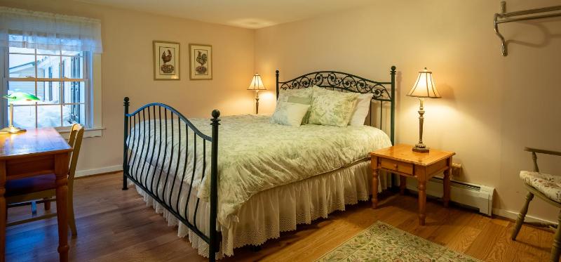 Double Room with Private Bathroom image 3