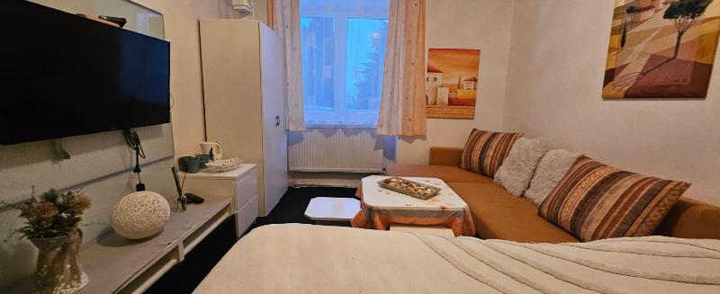 Classic Triple Room image 4