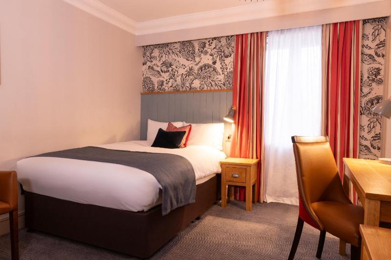 Single Room image 4