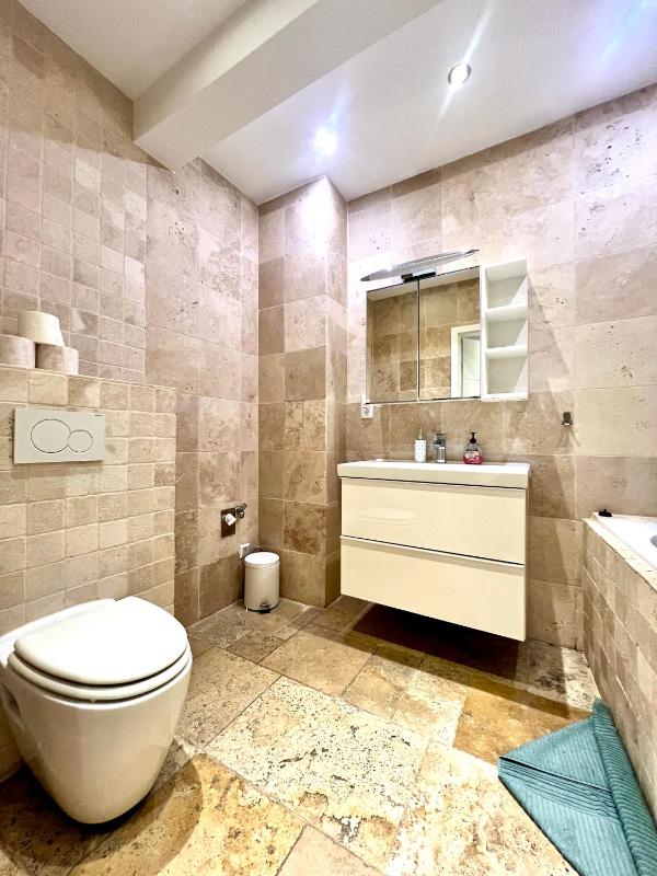 Deluxe Apartment image 3