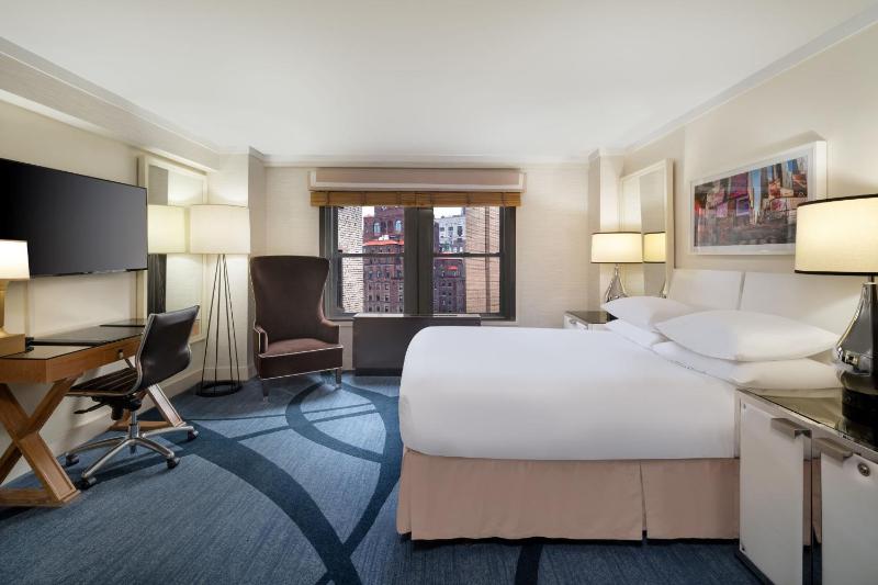 Standard Room image 4