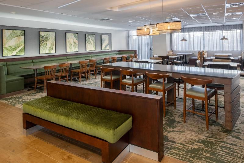 Fairfield Inn & Suites by Marriott Tampa Westshore/Airport - image 7